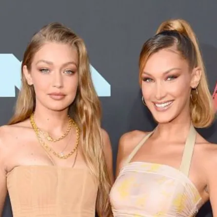 أزياء النجمات في حفل الـ VMA مبتذلة وبيلا حديد تفقد أناقتها!