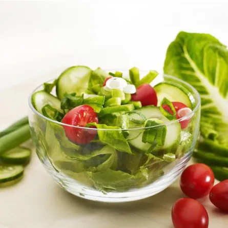 لن تصدقي ما سيحدث لجسمكِ عند تناول السلطة كل يوم