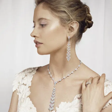 كيف تختارين مصمم مجوهرات زفافك؟