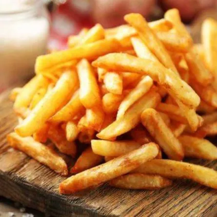 البطاطس المقلية والنقانق تفقد مراهقًا بريطانيًّا حاستي السمع والبصر