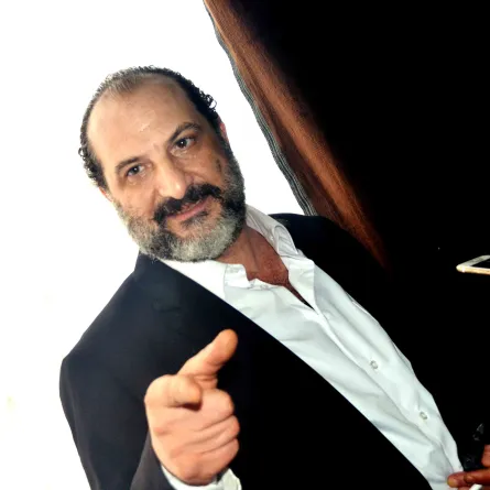 أول تعليق من خالد الصاوي بعد تأجيل تكريمه في مهرجان المسرح التجريبي