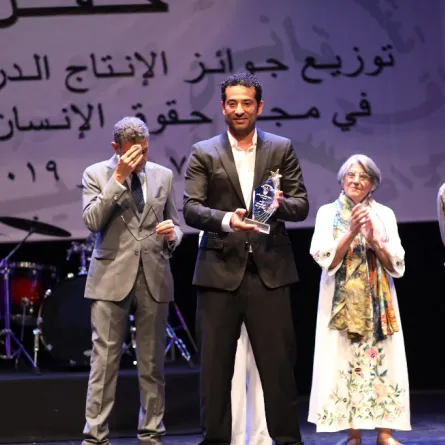 المخرجة إنعام محمد علي تشن هجوما قاسيا على نجوم الدراما المصرية