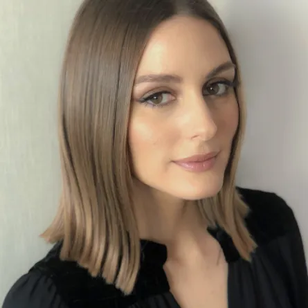 مكياج خفيف وجذاب على طريقة أوليفيا باليرمو