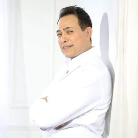 أزمة حكيم تتصاعد داخل نقابة المهن الموسيقية .. فهل صدر قرار بمنعه من الغناء؟