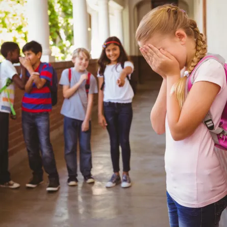 ما هو التنمر المدرسي؟ أسبابه وعلاجه