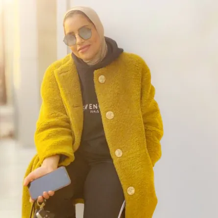 إطلالات عصرية وشبابية للمحجبات من وحي آلاء الهندي