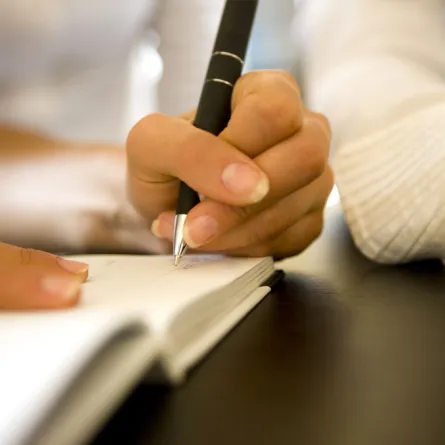 مهارات استثنائية يتمتع بها الشخص الأعسر