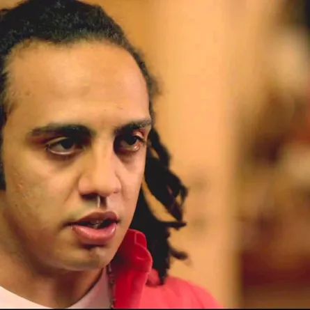 أوس أوس يثير ضجة عبر السوشيال ميديا بسبب تقليده لأم كلثوم