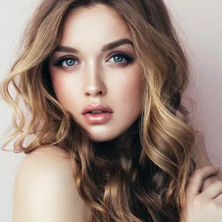 أفضل الخلطات لتفتيح الشعر بشكل طبيعي