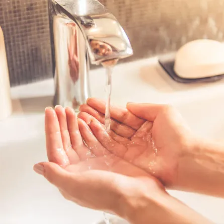 اليوم العالمي لغسل اليدين: 6 أسباب تجعلك تُقدمين على هذه الخطوة مراراً