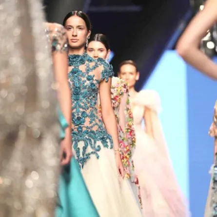 عروض اليوم الخامس من أسبوع الموضة العربي