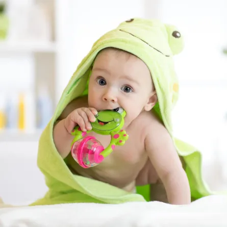 علاجات منزلية طبيعية لآلام التسنين عند الأطفال