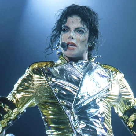 مايكل جاكسون يطل من مسرح "برودواي" بعد سنوات على وفاته
