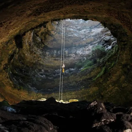 أعمق أربعة ثقوب على سطح الكرة الأرضية