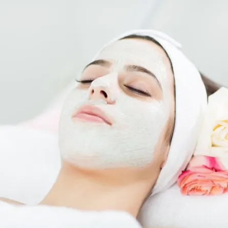 خلطات تفتيح بشرة العروس جربيها قبل الزفاف بشهر