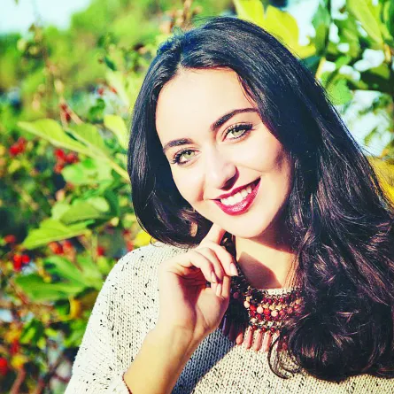 فايا يونان: أتمني تقديم أعمالي الغنائية بلهجات متعددة