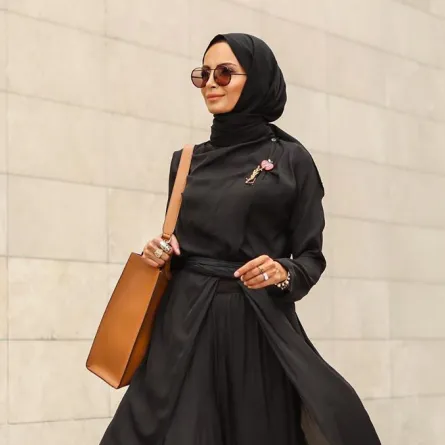 ملابس محجبات تخفي البطن البارز على غرار الفاشينيستا