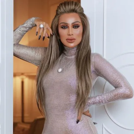 أزياء النجمات العربيات هذا الأسبوع جريئة وغير متوقعة