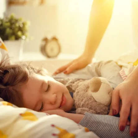 أهمية نوم الطفل في غرفته