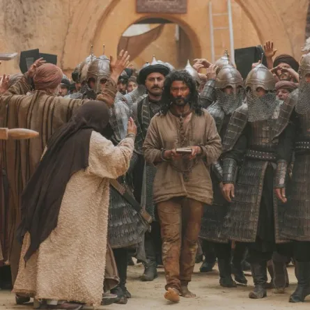 بالفيديو:  كندة حنا وديما قندلفت تتدربان على التمارين القتالية