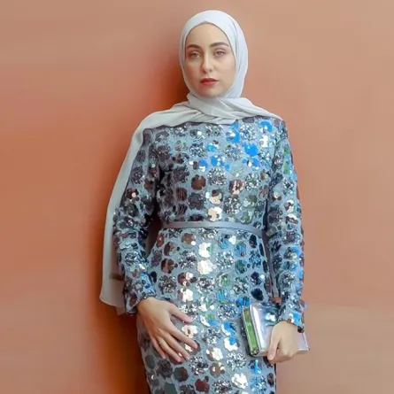 فساتين براقة  للمحجبات من وحي مدونات الموضة.. لا تفوّتيها