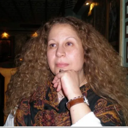 بعد وفاة فاروق الفيشاوي..سمية الألفي تعلن عودتها للتمثيل