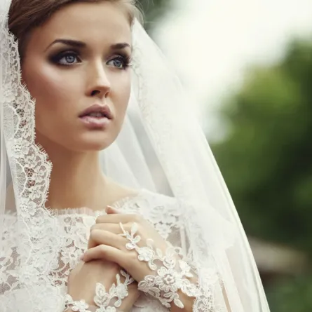 تنسيق مجوهرات العروس لليلة العمر