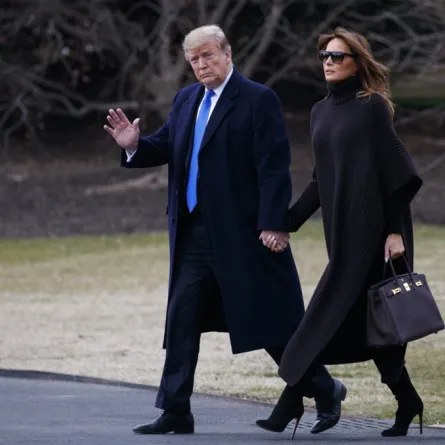 ميلانيا ترامب تعتمد المونوكروم بستايل مناسب للشتاء