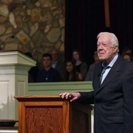 الرئيس الأمريكي الأسبق جيمي كارتر يعود للمستشفى مجدداً