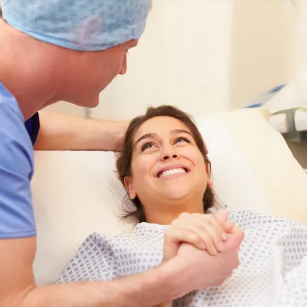 ما الفرق بين الولادة الطبيعية والولادة القيصرية؟