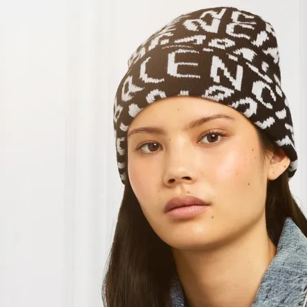 القبعات الصوفية...قطعة الشتاء المفضلة