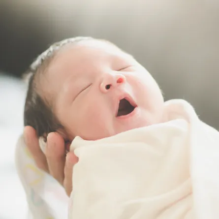 نزول دم من سرة المولود