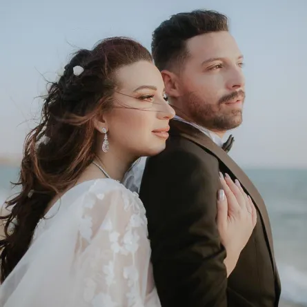 هل انفصلت أسما شريف منير عن الفنان محمود حجازي بسبب الغيرة؟