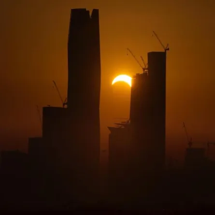 5 آلاف شخص شاهدوا الكسوف الحلقي في السعودية