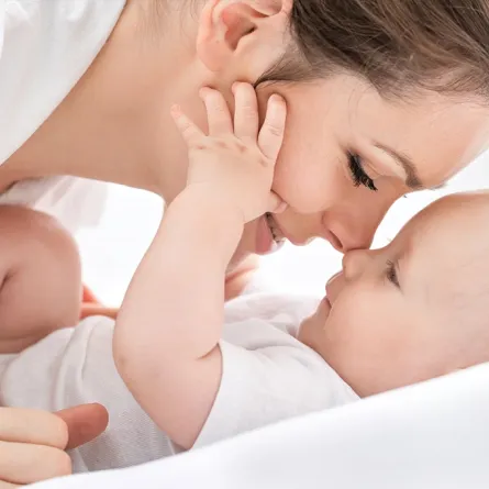 كيف أتعامل مع سرة طفلي؟ العناية بها...تنظيفها...علاجها