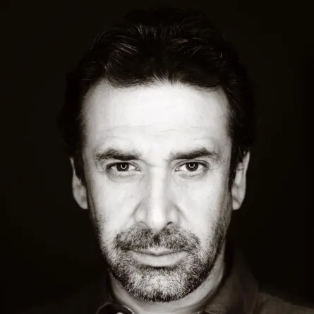 الفنان كريم عبد العزيز.. الصورة من حساب كريم على انستقرام