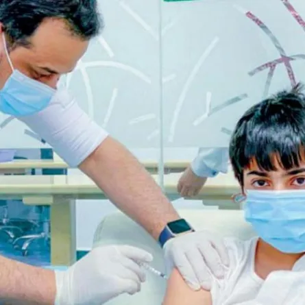 التعليم السعودية تنصح الطلبة بعدم التأخر في الحصول على جرعتي لقاح كورونا