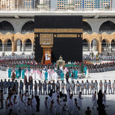 غسل_الكعبة_