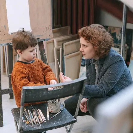 كيفية التعامل مع الطفل العنيد في الروضة