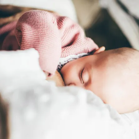 كيف تحافظين على حليب الثدي آمناً وصحياً؟