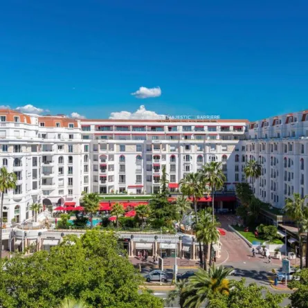 فنادق كان الفرنسية