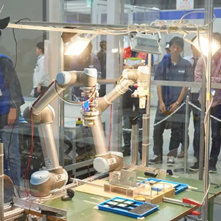 روبوت سعودي يشارك في قمة اليابان العالمية للروبوتات