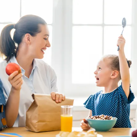 كيف تعدين إفطاراً شهياً لطفل المدرسة؟