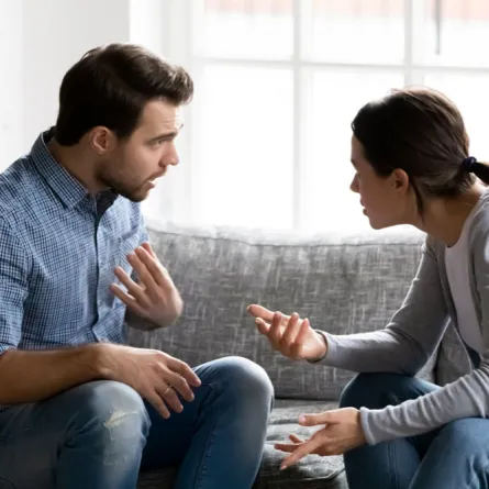 آثار الكذب في الحياة الزوجية 