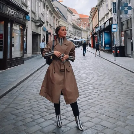 ماذا ارتدت دلال الدوب خلال رحلاتها هذا الصيف؟