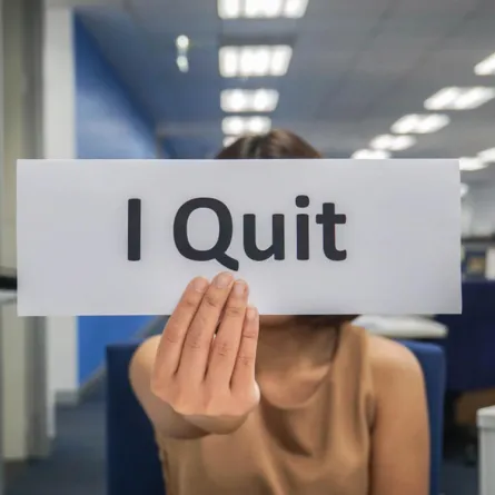 الاستقالة من الوظيفة