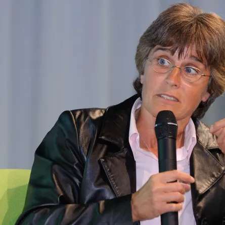 المدربة الألمانية مونيكا ستاب