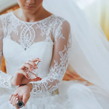 أكثر العطور النسائية ثباتاً للعروس