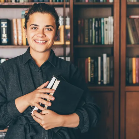 مزايا وعيوب الدراسة في الخارج 