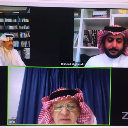 مقدم الندوة الأستاذ وحيد الغامدي، والباحث الأستاذ جعفر الشايب، والأستاذ محمد آل هتيلة